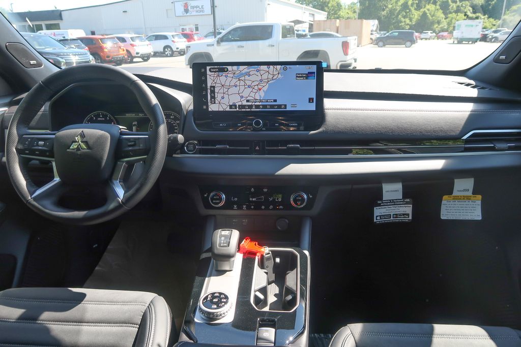 2026 Mitsubishi Outlander LE 2.5 S-AWC