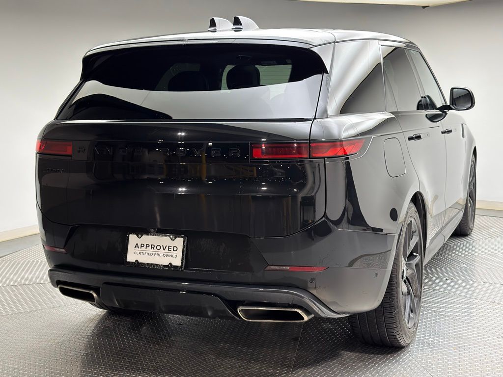 Thumbnail: 2024 Land Rover Range Rover Sport - 3