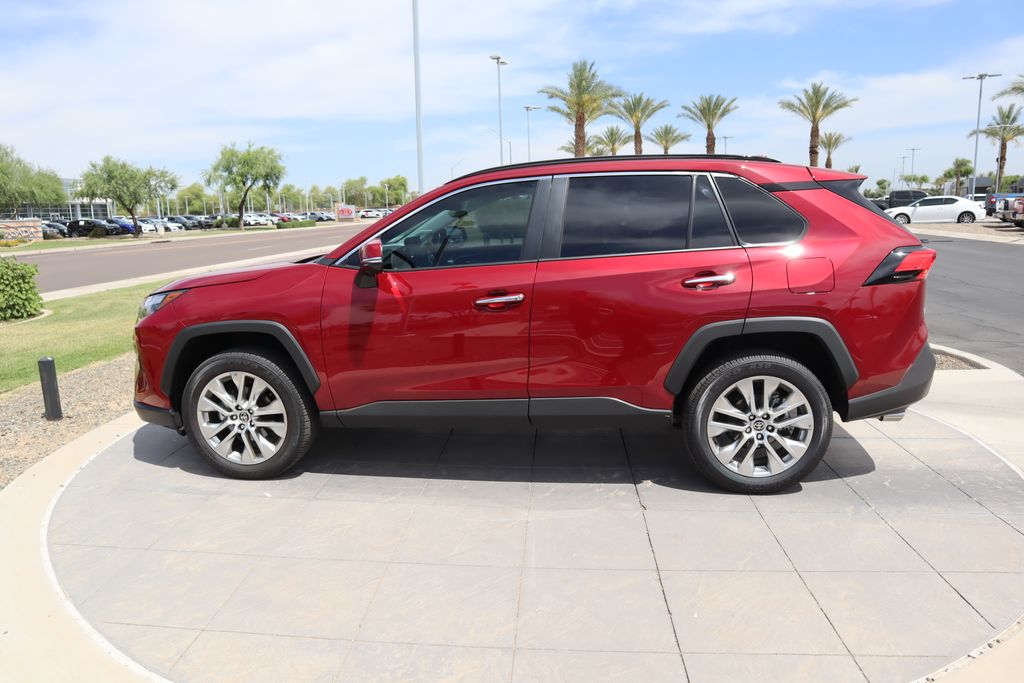 2025 Toyota RAV4 Limited 8