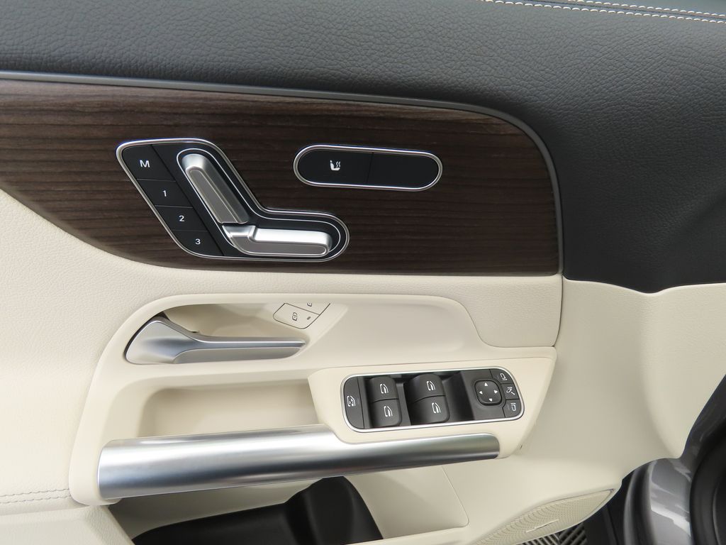 Thumbnail: 2026 Mercedes-Benz GLA - 23