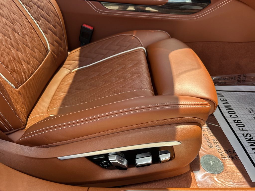 2022 Frozen Bluestone Metallic BMW 7 Series M760i AWD Sedan