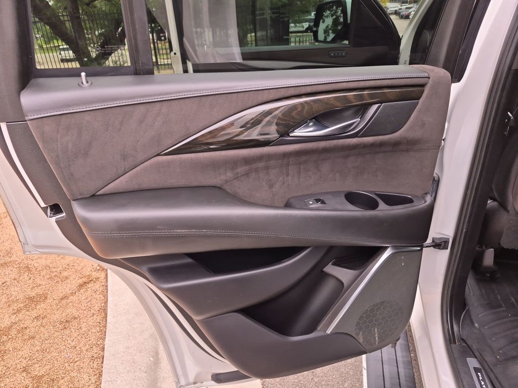 Used Car 2018 Cadillac Escalade  Platinum Edition For Sale Under $30,000 In Austin, Texas