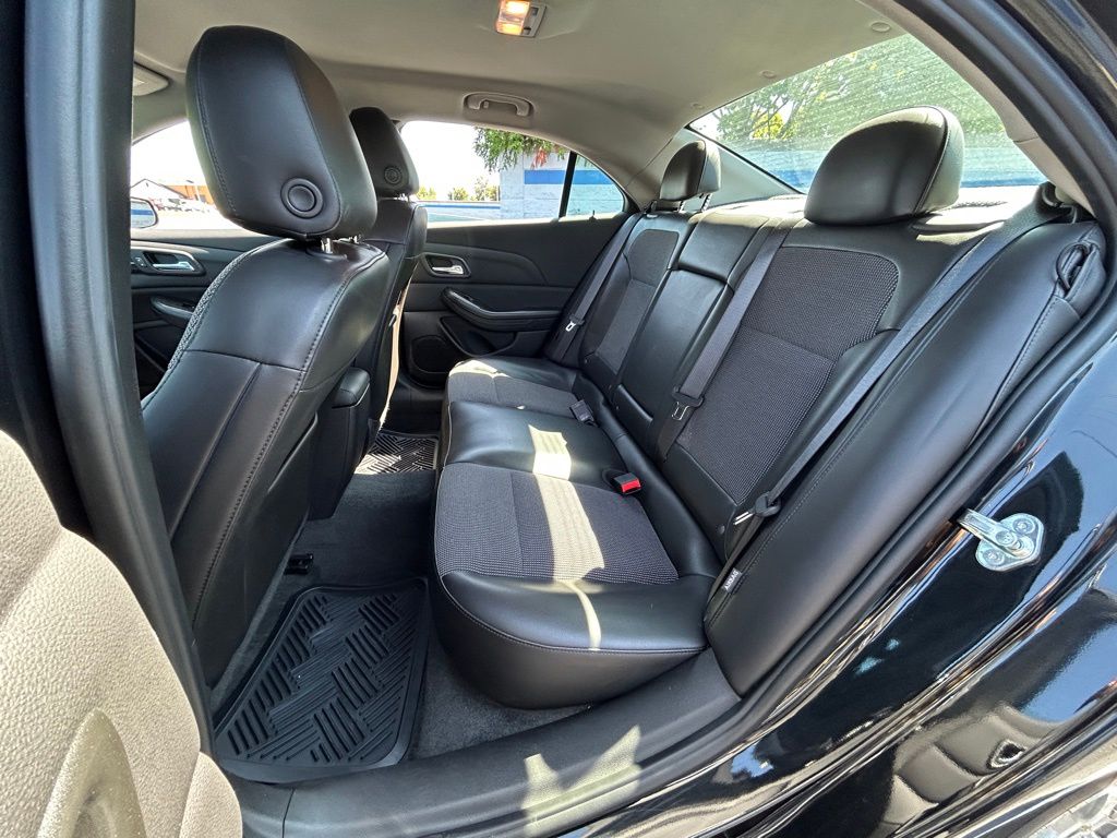 Thumbnail: 2014 Chevrolet Malibu - 19