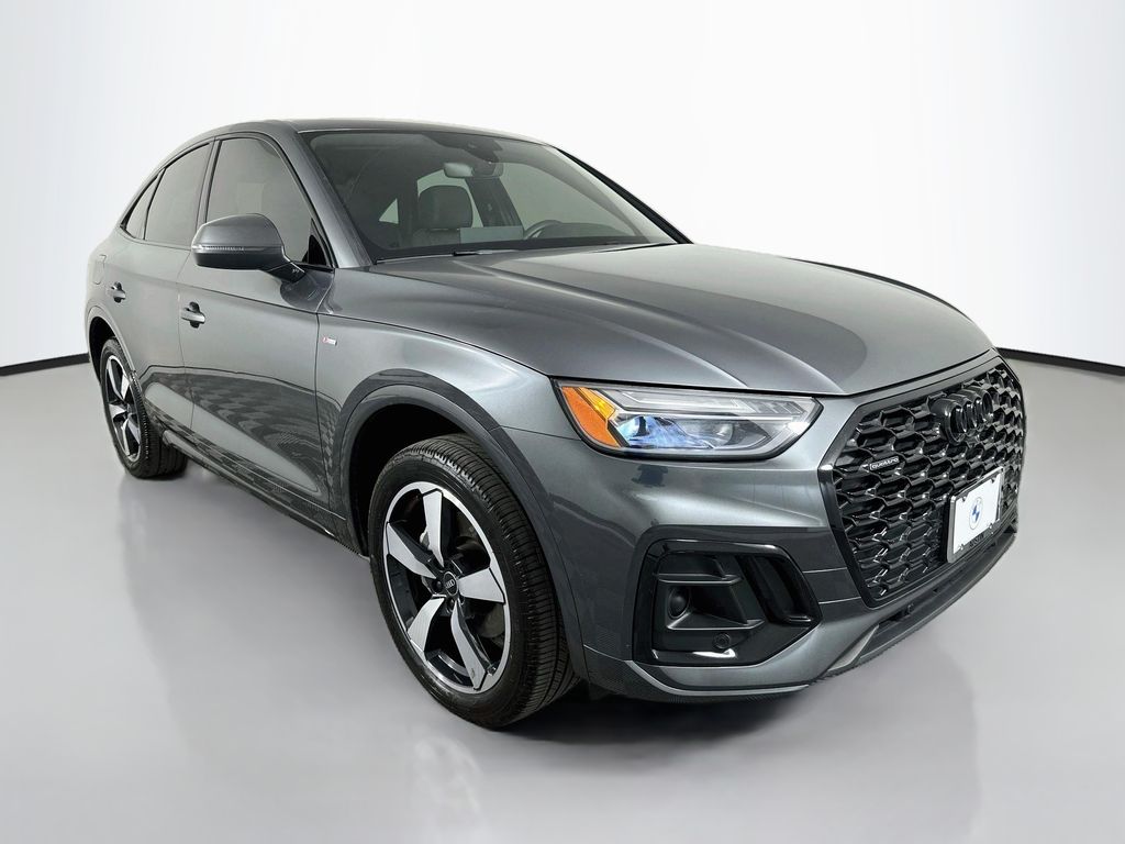 Thumbnail: 2022 Audi Q5 - 3