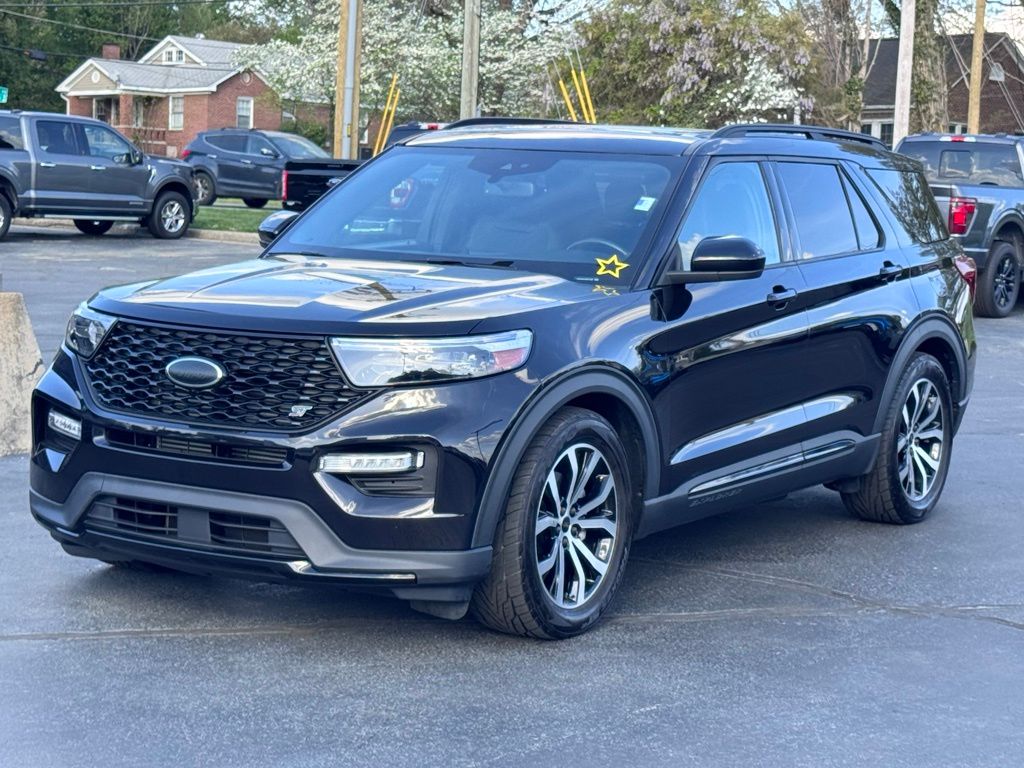 View vehicle photo 2