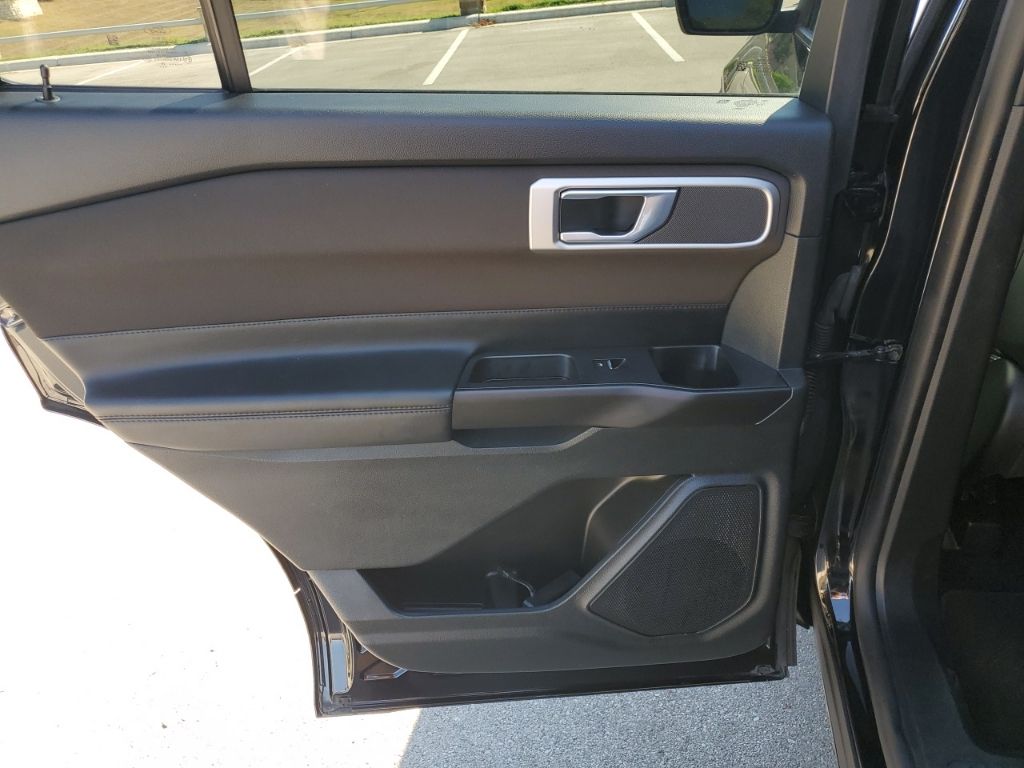 Used Car 2020 Ford Explorer  Xlt For Sale Under $25,000 In Austin, Texas