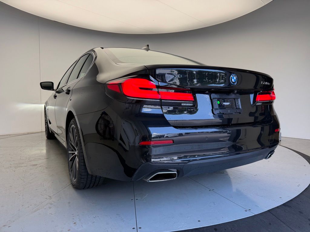 Thumbnail: 2023 BMW 5 Series - 4