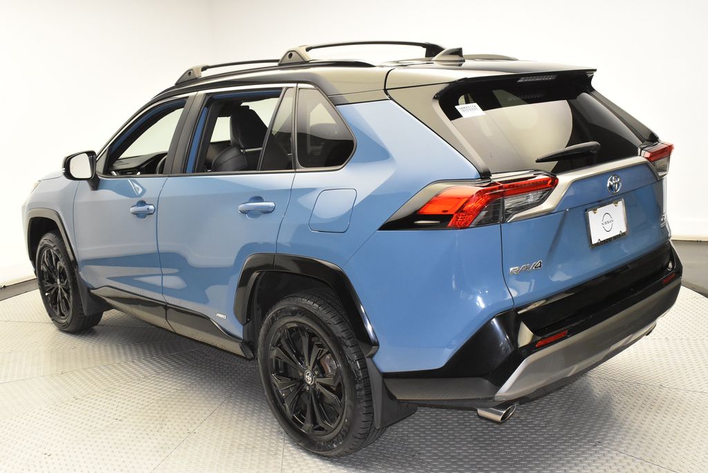 2022 Toyota RAV4 XSE 7