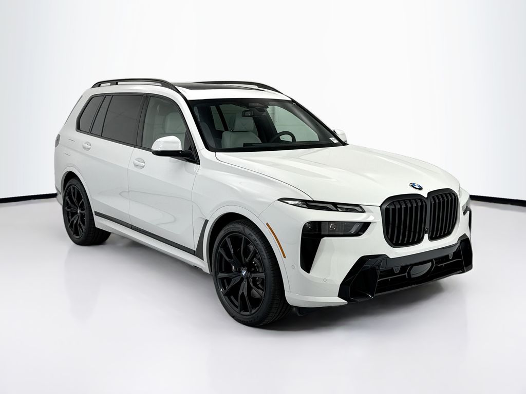 Thumbnail: 2027 BMW X7 - 3