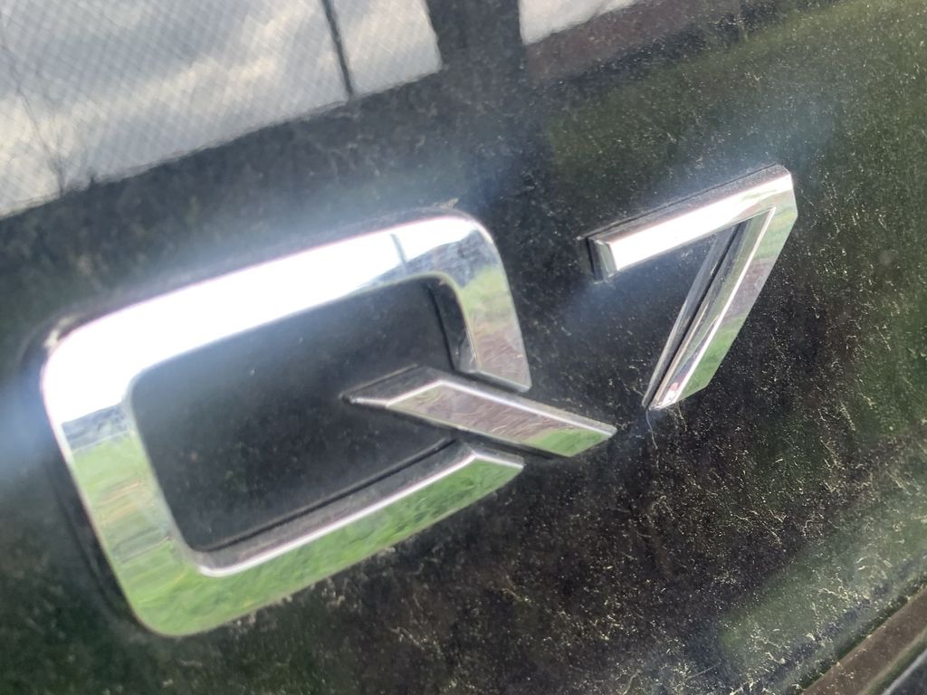 Thumbnail: 2023 Audi Q7 - 8