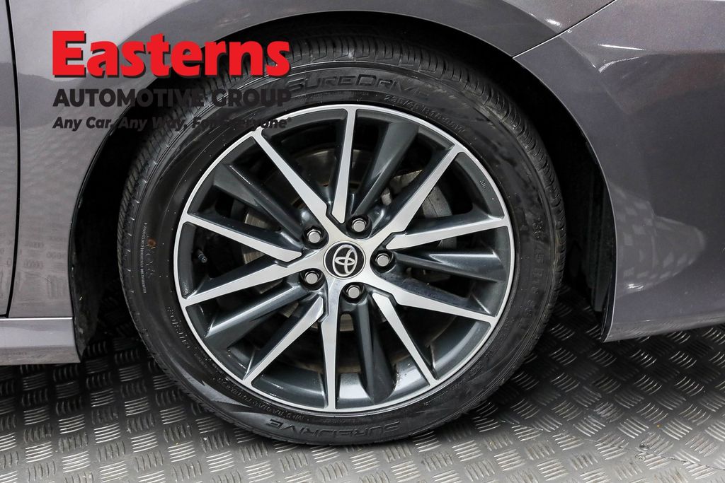 Used 2023 Silver Toyota XLE image 27