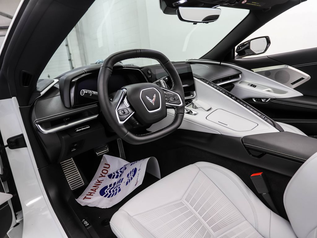 2022 Chevrolet Corvette Stingray 10