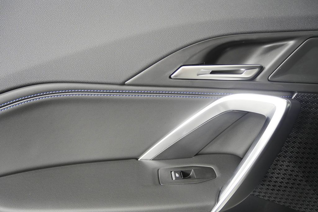 Thumbnail: 2026 BMW X1 - 13