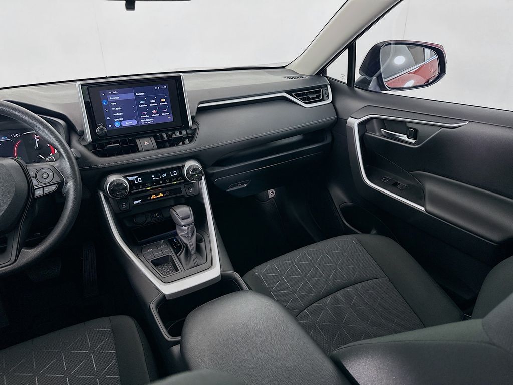 Thumbnail: 2025 Toyota RAV4 - 23