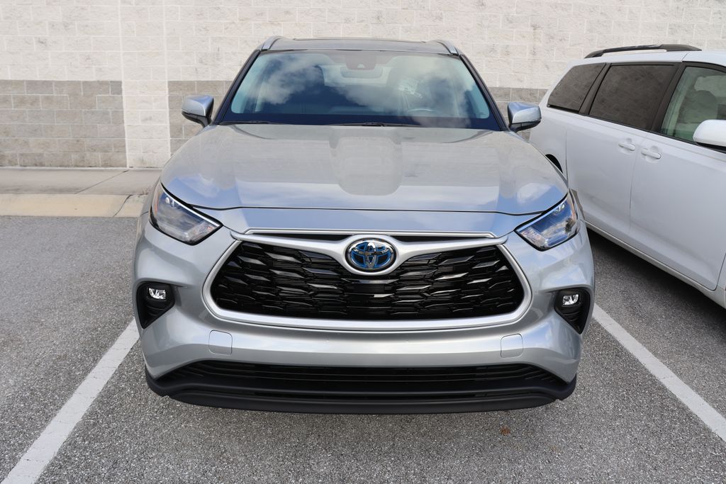 2024 Toyota Highlander XLE 5