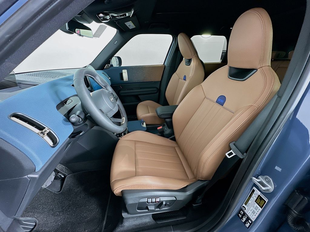 2025 MINI Cooper Countryman Iconic 16
