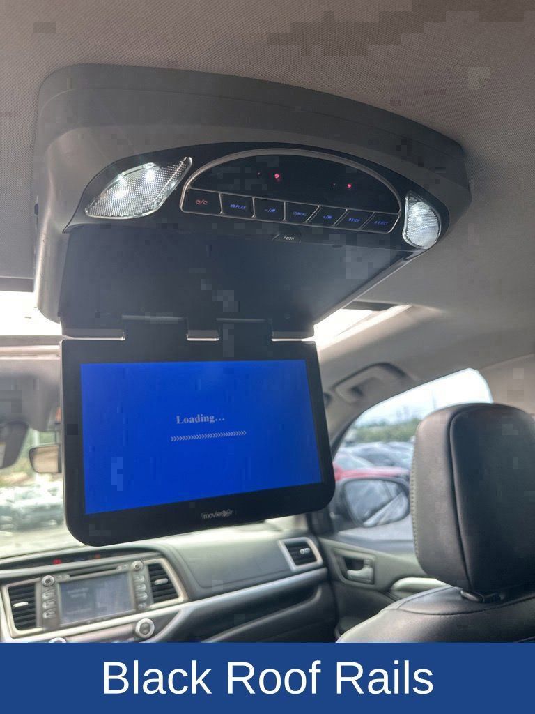 2017 Toyota Highlander SE