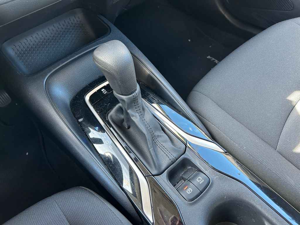 Thumbnail: 2022 Toyota Corolla - 25