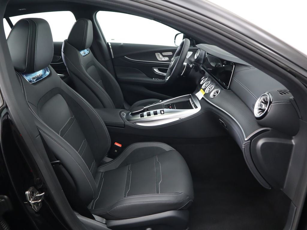 2025 Mercedes-Benz AMG GT 63 S 22