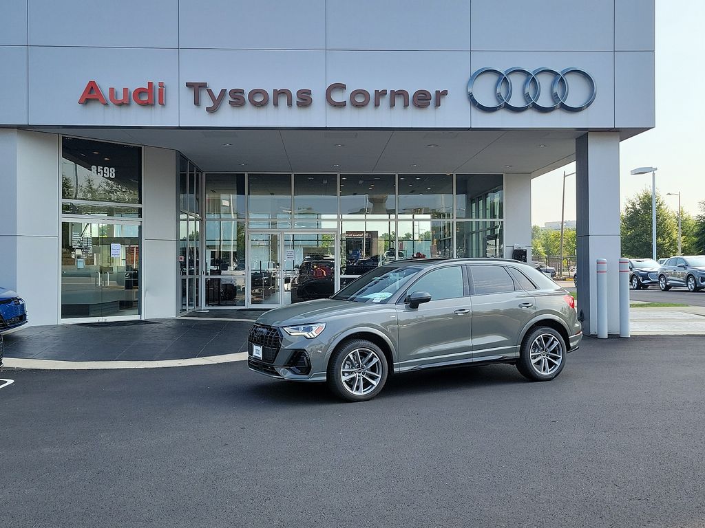 2024 Audi Q3  -
                Vienna, VA