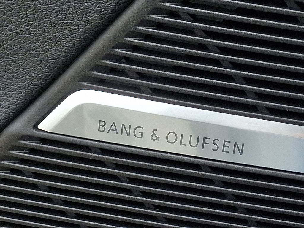 Thumbnail: 2026 Audi Q7 - 21