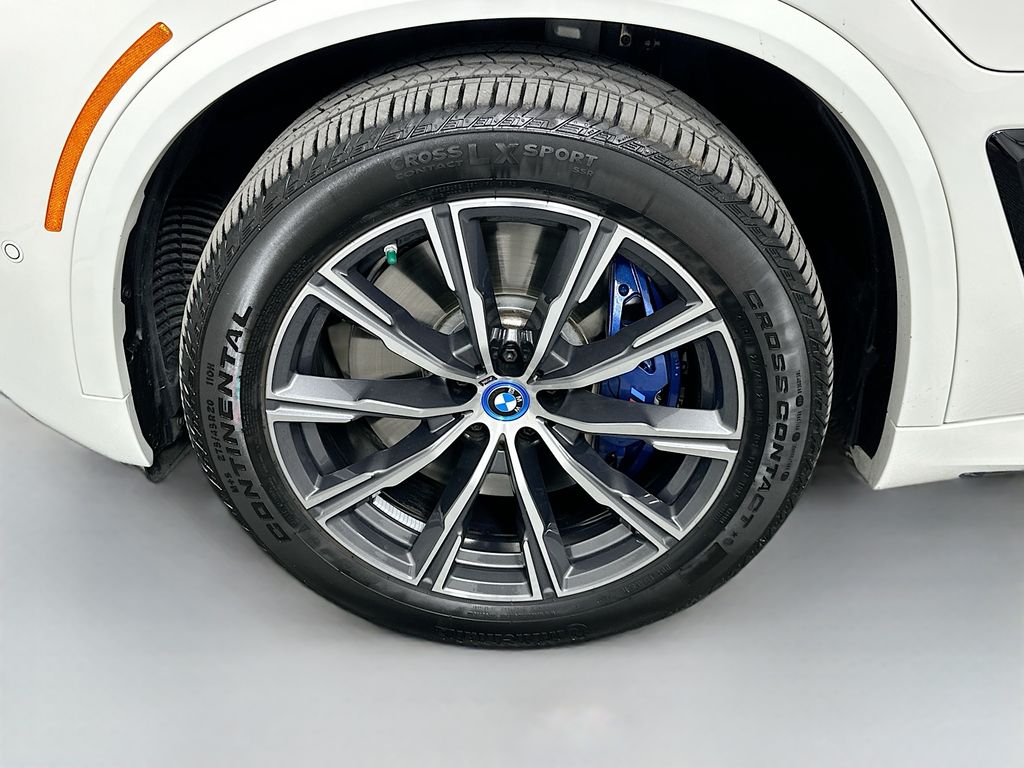 Thumbnail: 2025 BMW X5 - 32