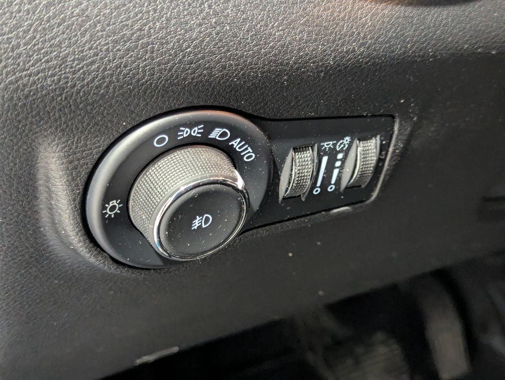 2022 Jeep Compass Limited photo