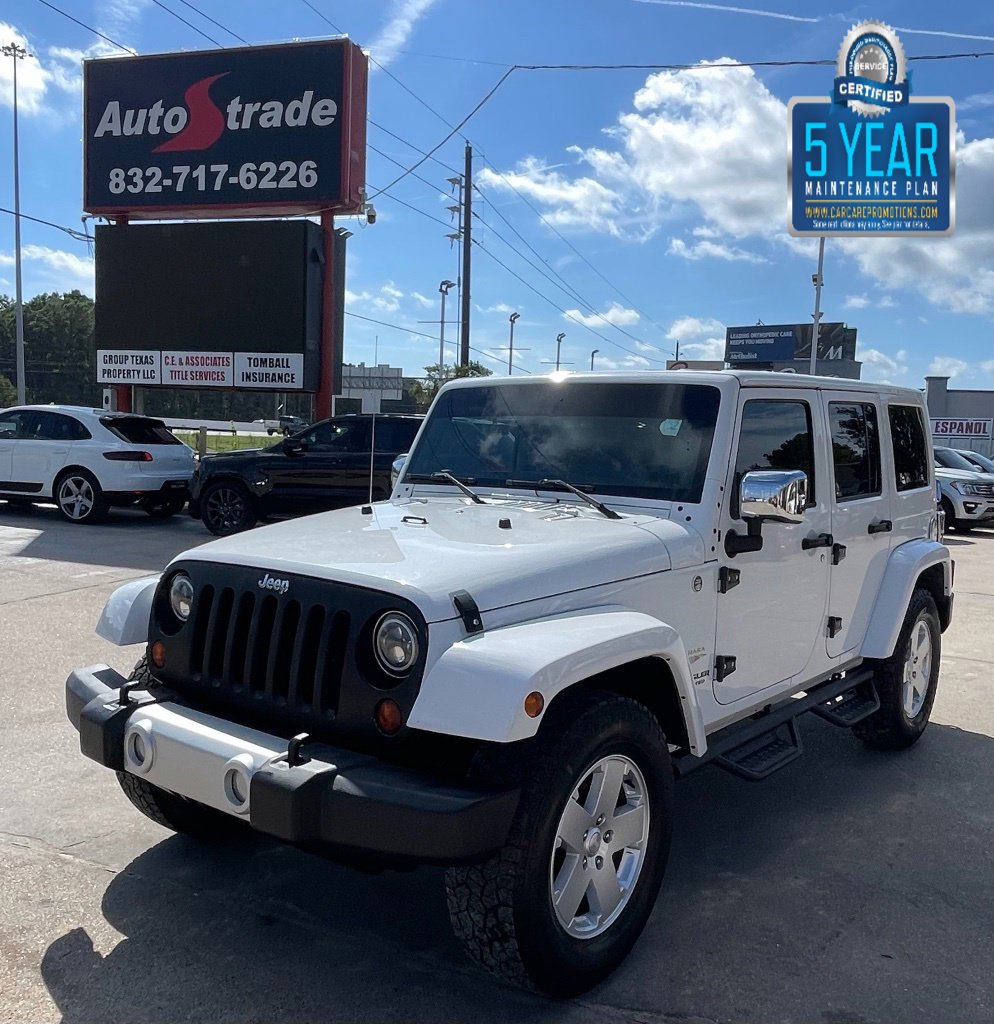 2011 Jeep Wrangler Unlimited Sahara White at Emmons Autoplex