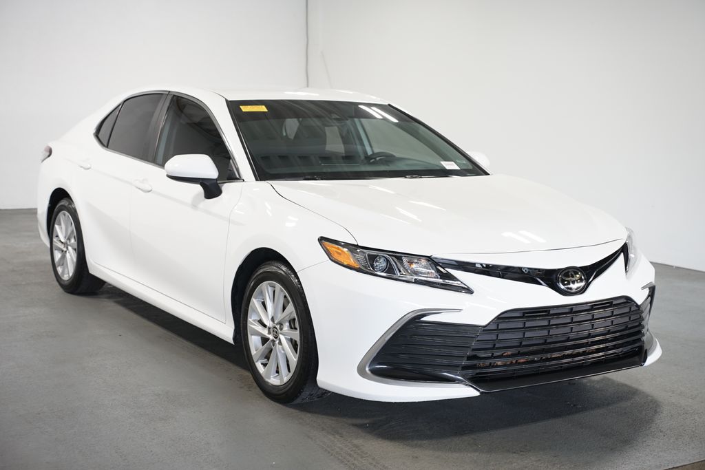 Thumbnail: 2024 Toyota Camry - 3