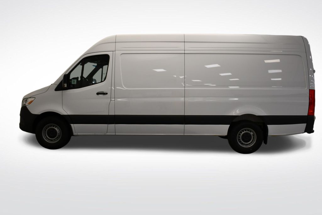 Thumbnail: 2026 Mercedes-Benz Sprinter - 5