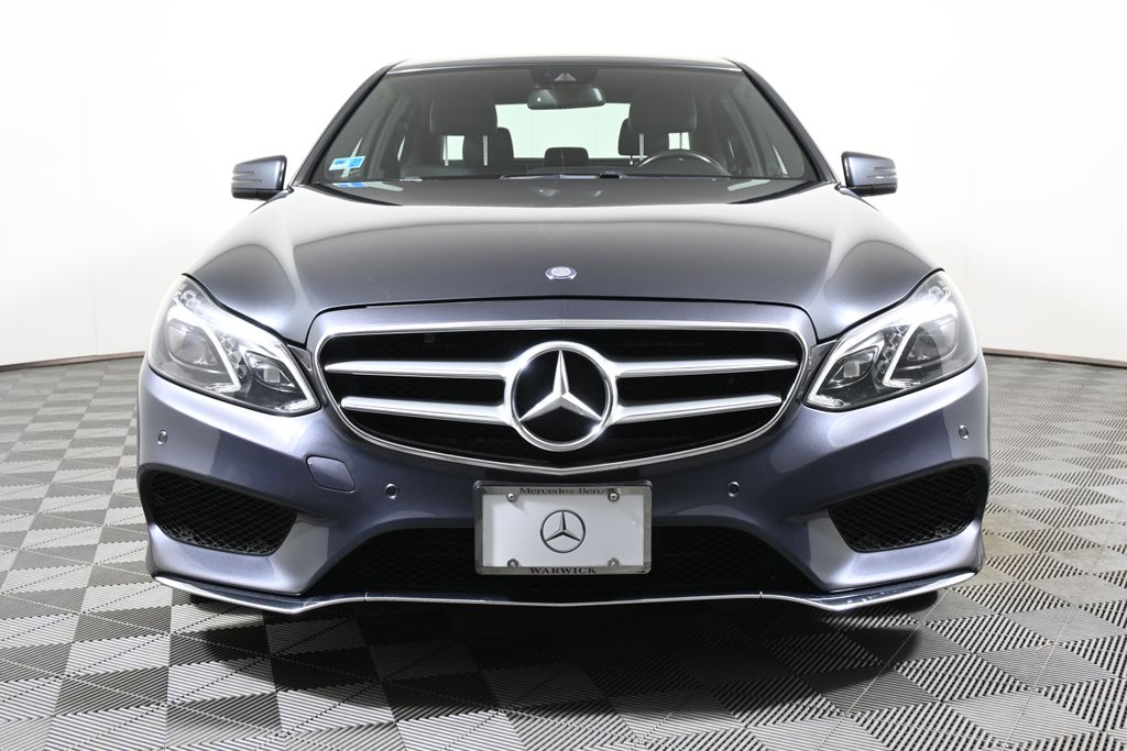 Thumbnail: 2016 Mercedes-Benz E-Class - 9