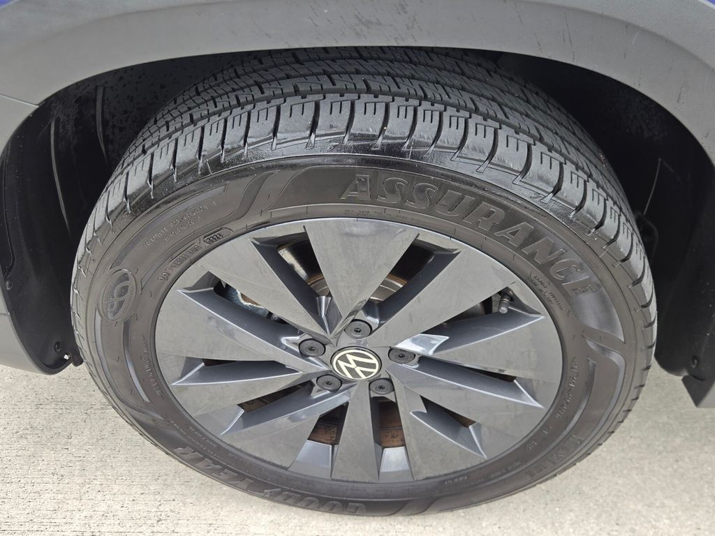 2022 Volkswagen Taos - $13,000