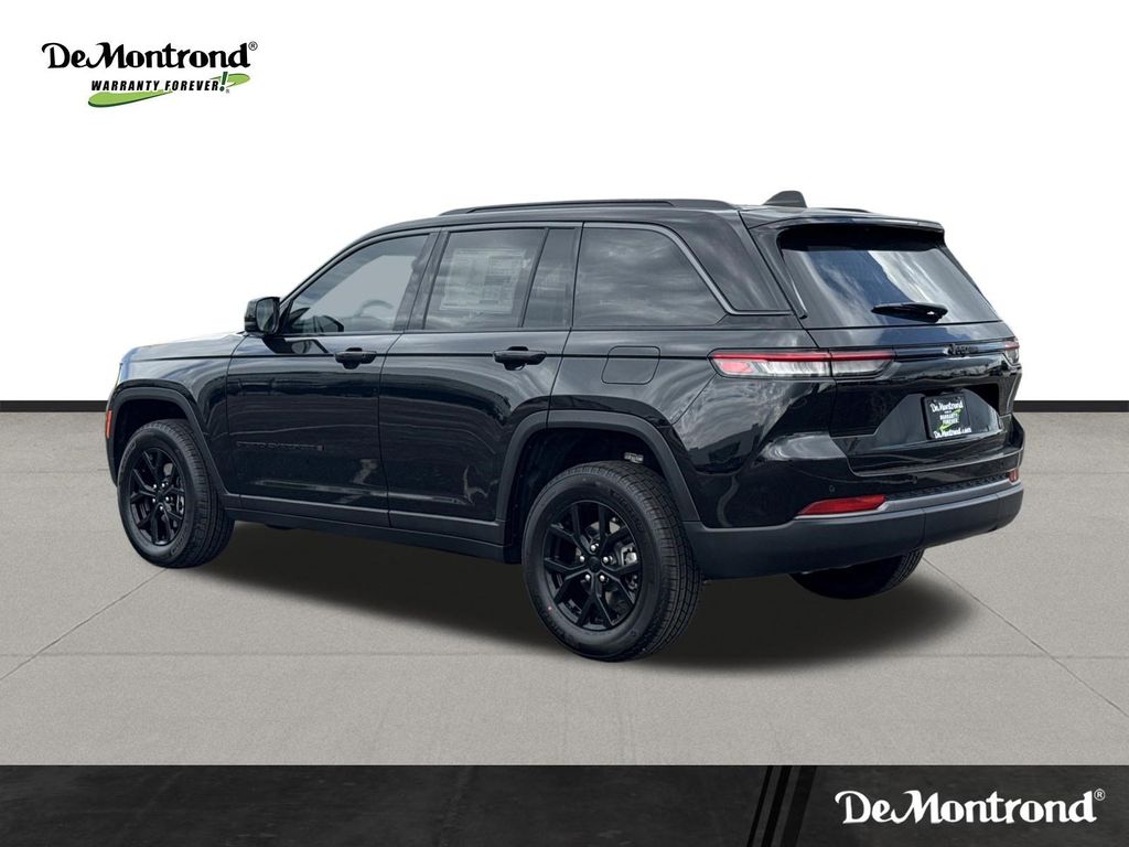 2026 Jeep Grand Cherokee Laredo Altitude Black at DeMontrond Auto Country