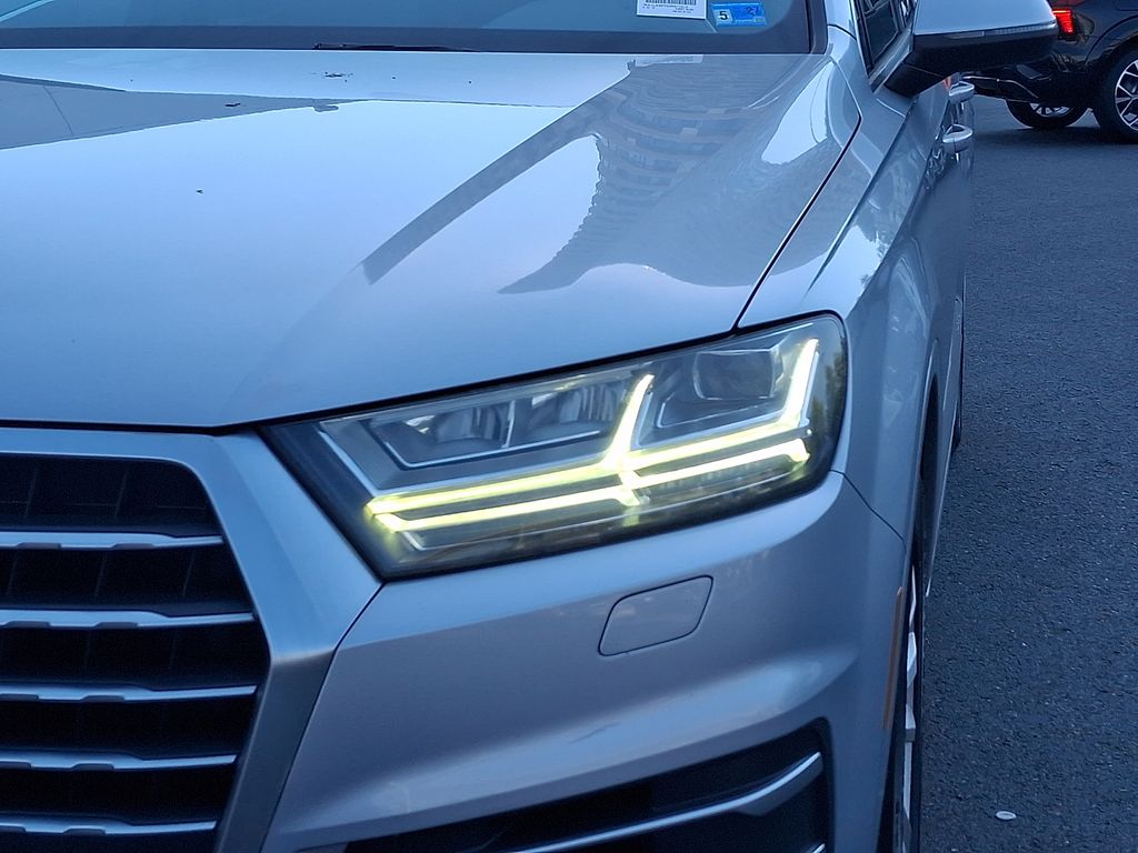 Thumbnail: 2018 Audi Q7 - 9