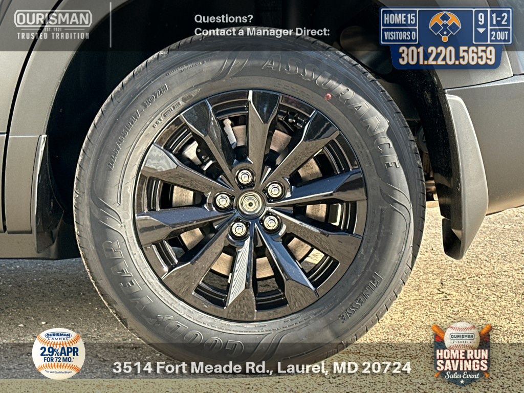 View vehicle photo 5