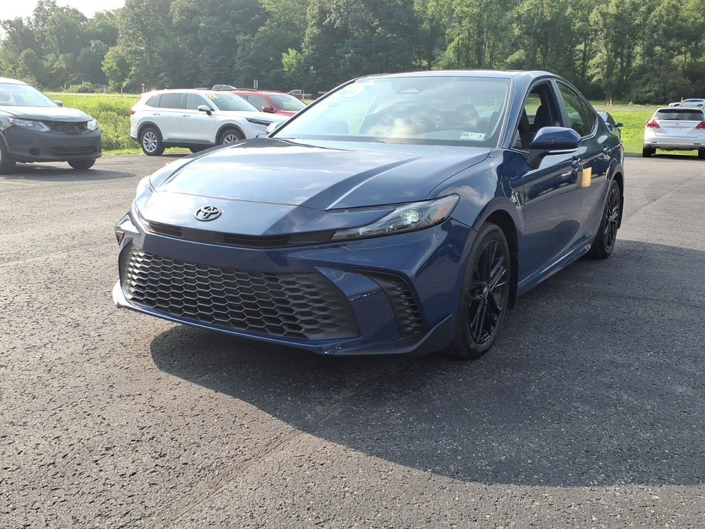 2025 Toyota Camry SE AWD   