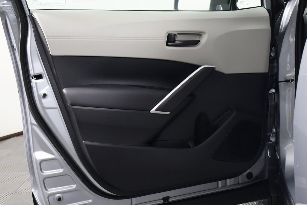 Thumbnail: 2026 Toyota Corolla Cross - 7