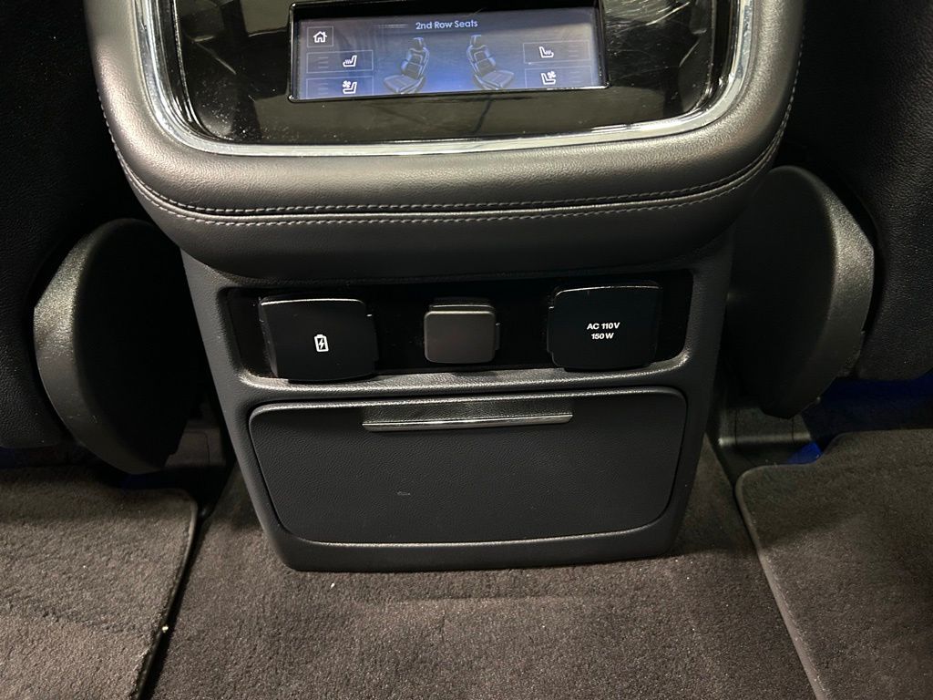 used 2023 Lincoln Navigator L car, priced at $57,390