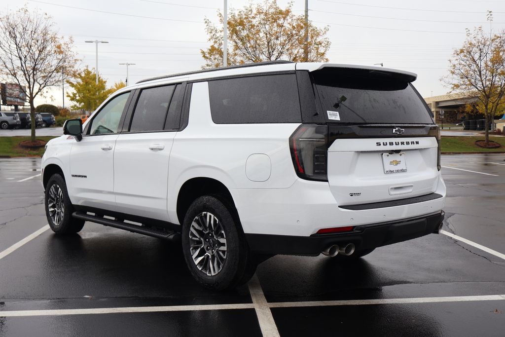 Thumbnail: 2026 Chevrolet Suburban - 5
