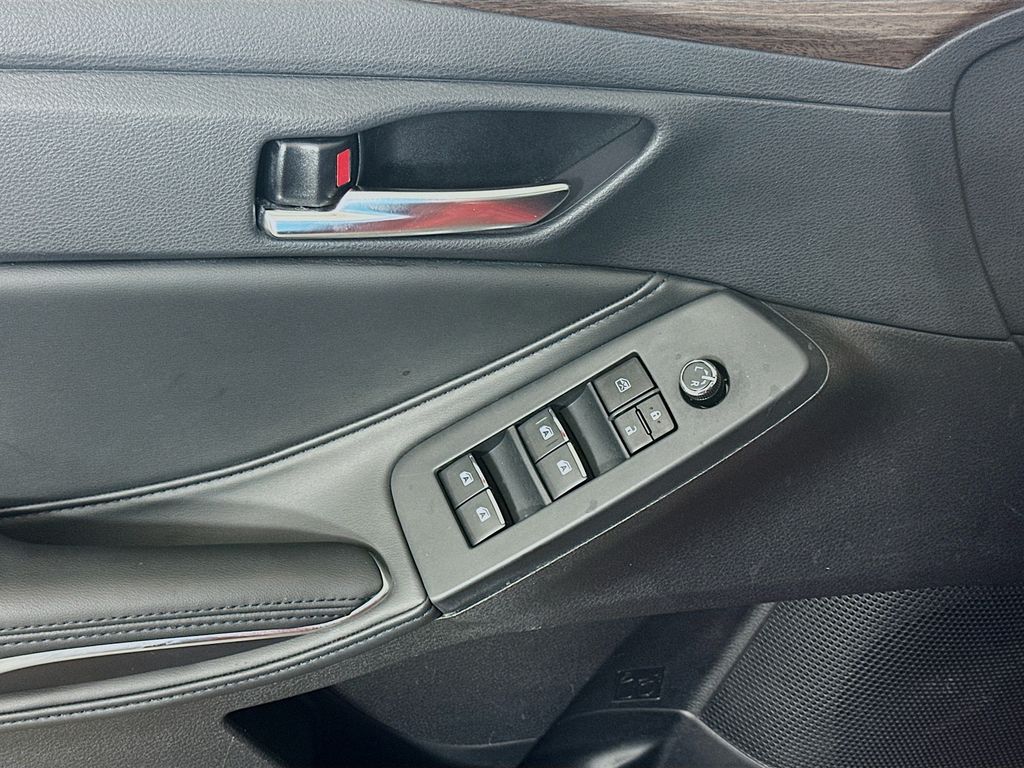 Thumbnail: 2022 Toyota Avalon - 17