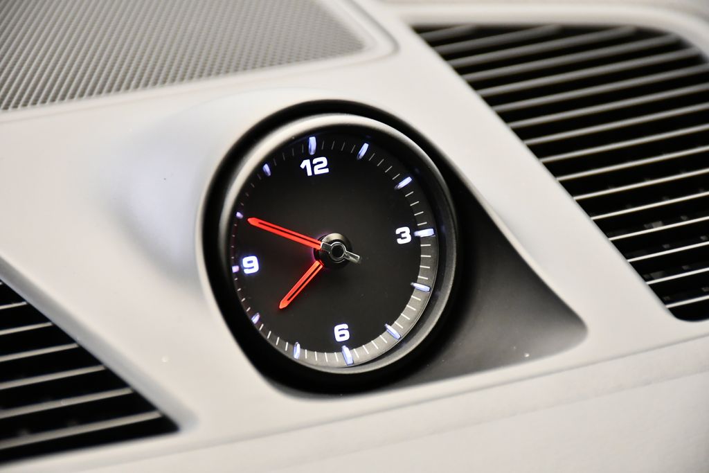 Thumbnail: 2022 Porsche Cayenne - 20