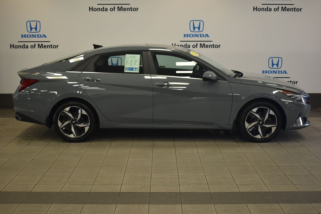 2022 Hyundai Elantra SEL 7