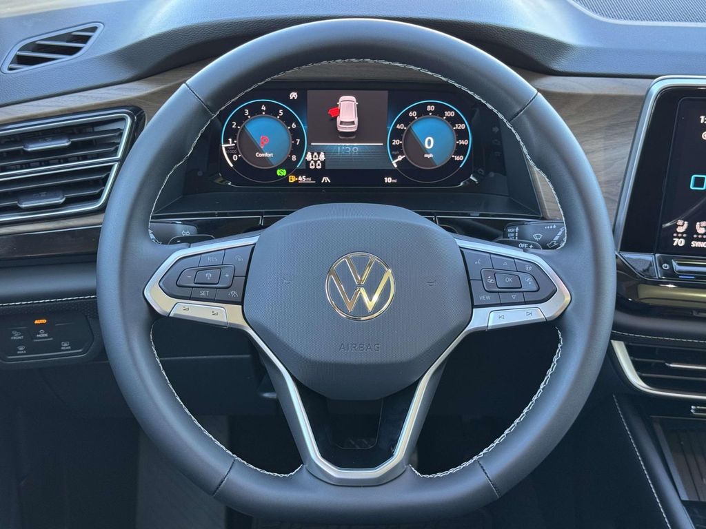 New 2026 Black Volkswagen 2.0T SE w/Technology image 18