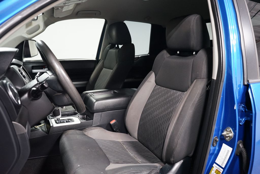 Thumbnail: 2017 Toyota Tundra - 6