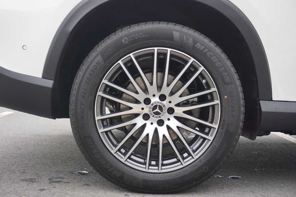 Thumbnail: 2026 Mercedes-Benz GLC - 17