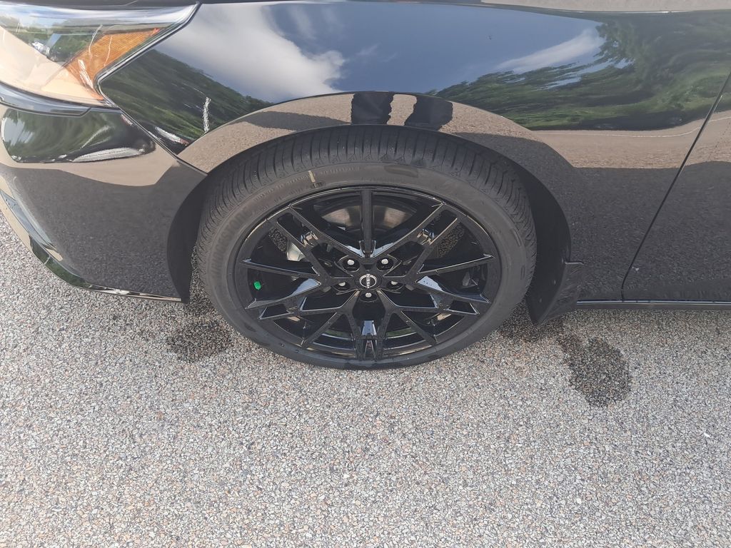 2026 Nissan Altima 2.5 SR Black at John Sisson Motors