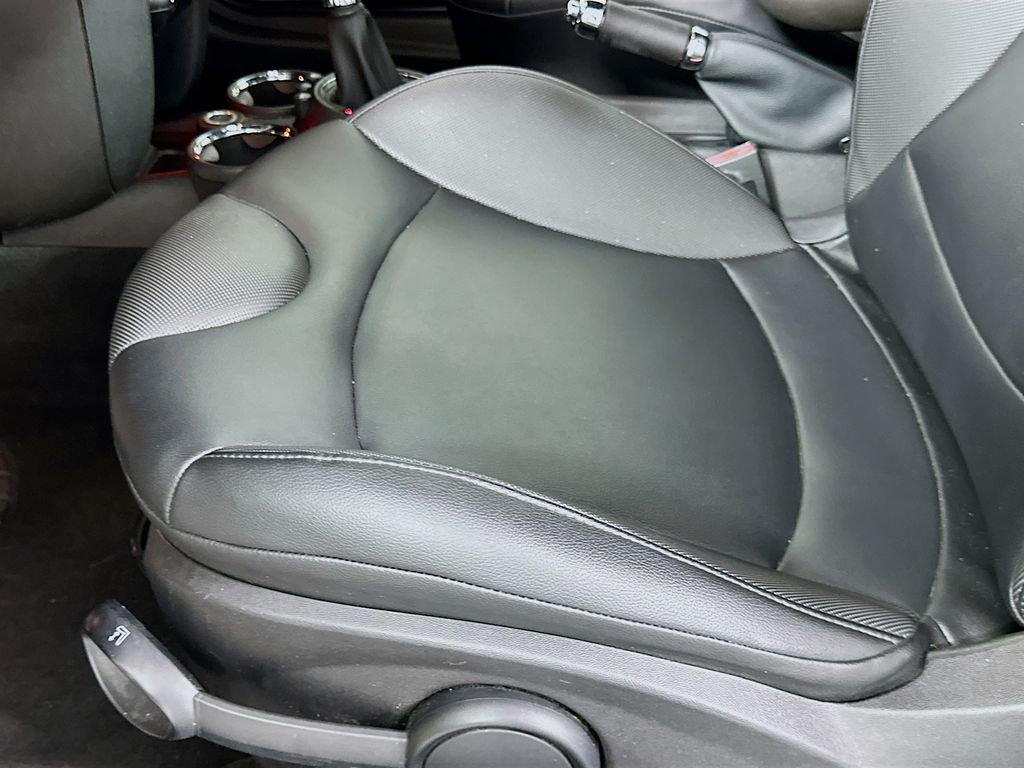 Thumbnail: 2015 MINI Cooper - 19