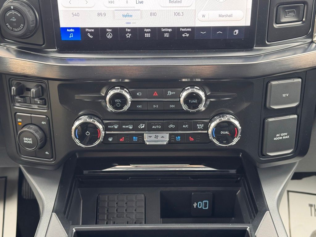 2026 Ford F-350 Super Duty LARIAT