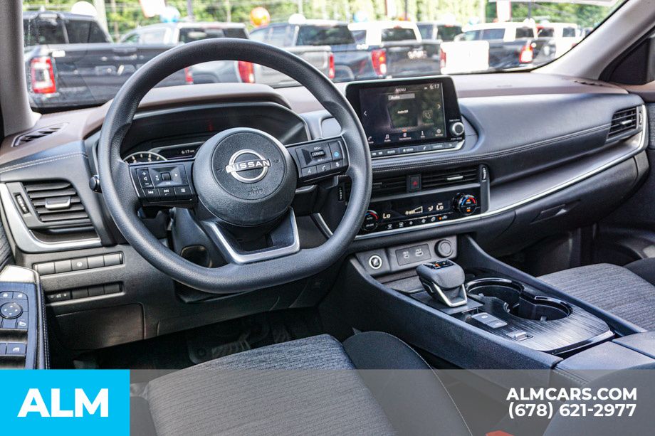 2023 Nissan Rogue SV photo 25