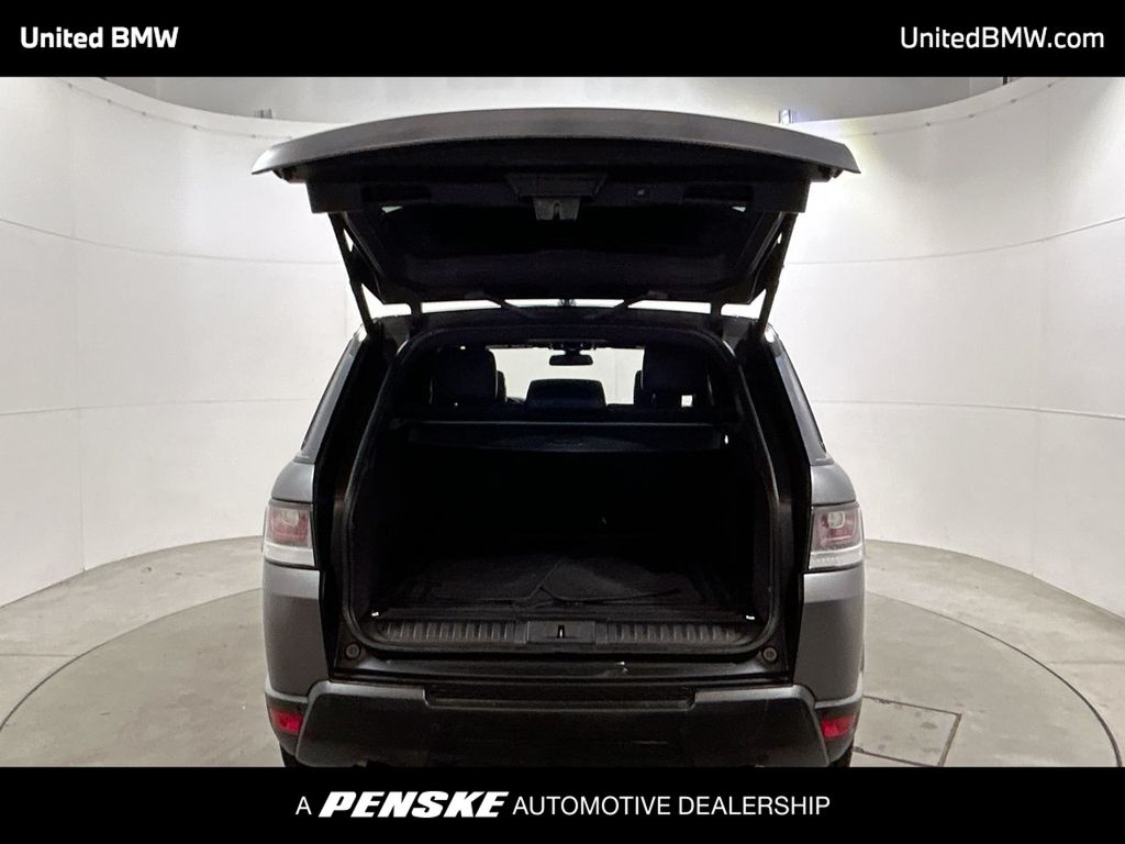 Thumbnail: 2016 Land Rover Range Rover Sport - 22